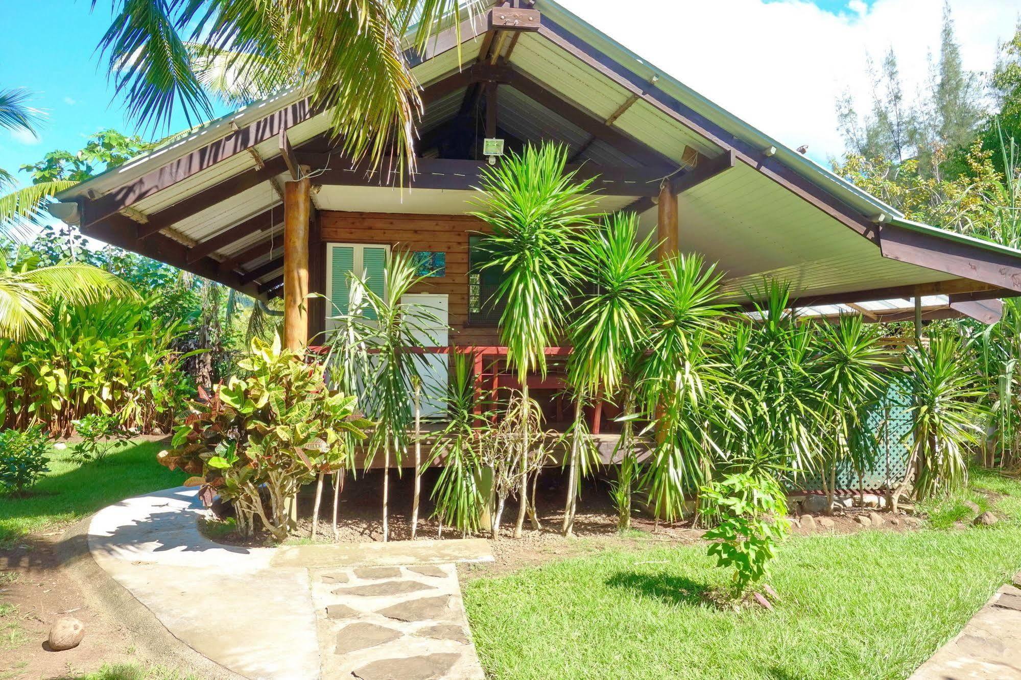 Pension Les 3 Cascades Raiatea Exterior foto